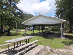 picnic pavilion at alaqua creek park